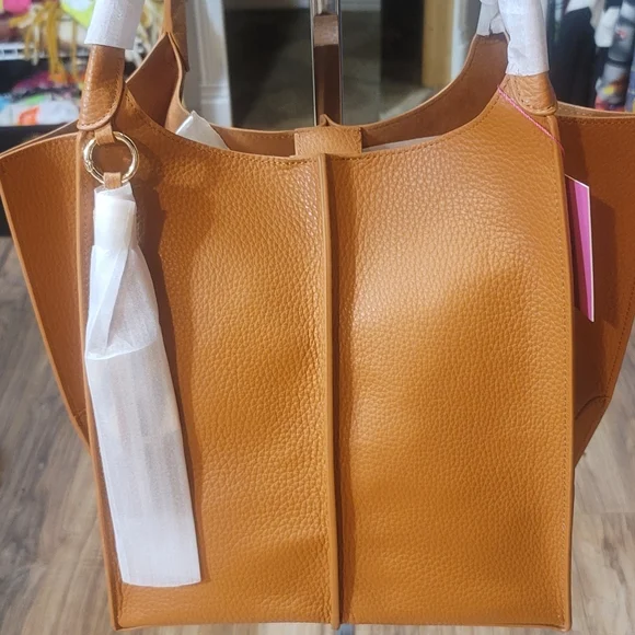 Purse - Picture 3 of 3